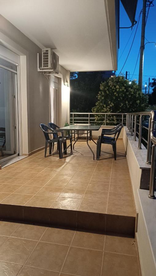 Vasilis Apartment Rafína Екстериор снимка