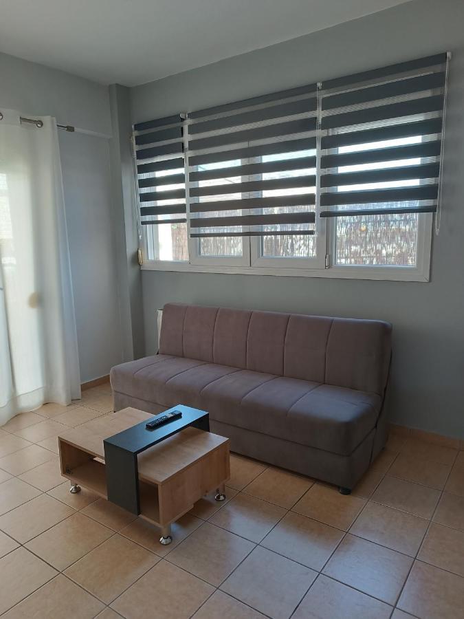 Vasilis Apartment Rafína Екстериор снимка