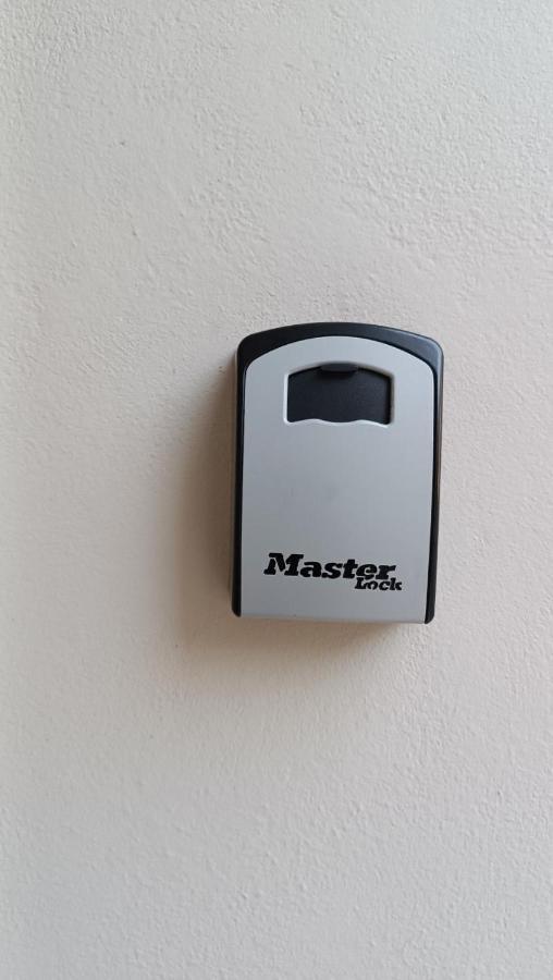 Vasilis Apartment Rafína Екстериор снимка