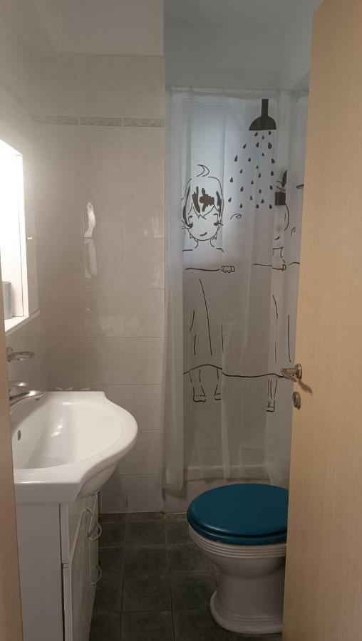 Vasilis Apartment Rafína Екстериор снимка
